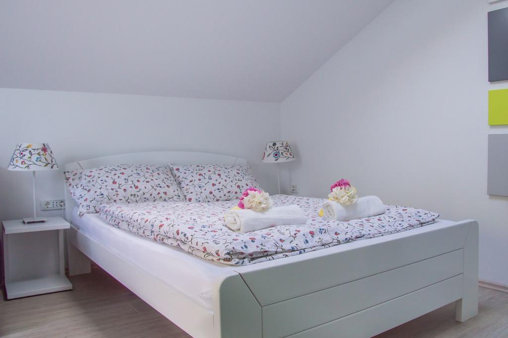 Apartments Punta By Sea Umag Exterior photo